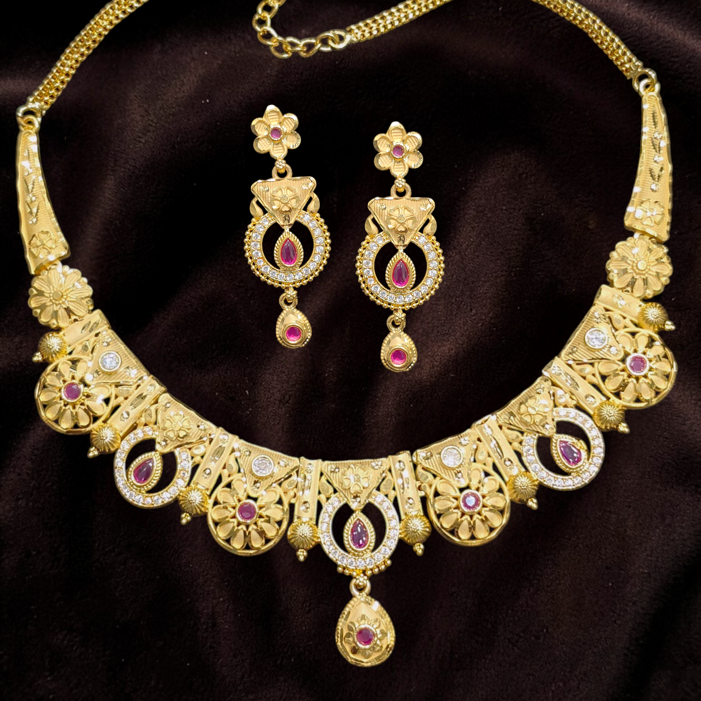 AD Necklace Set