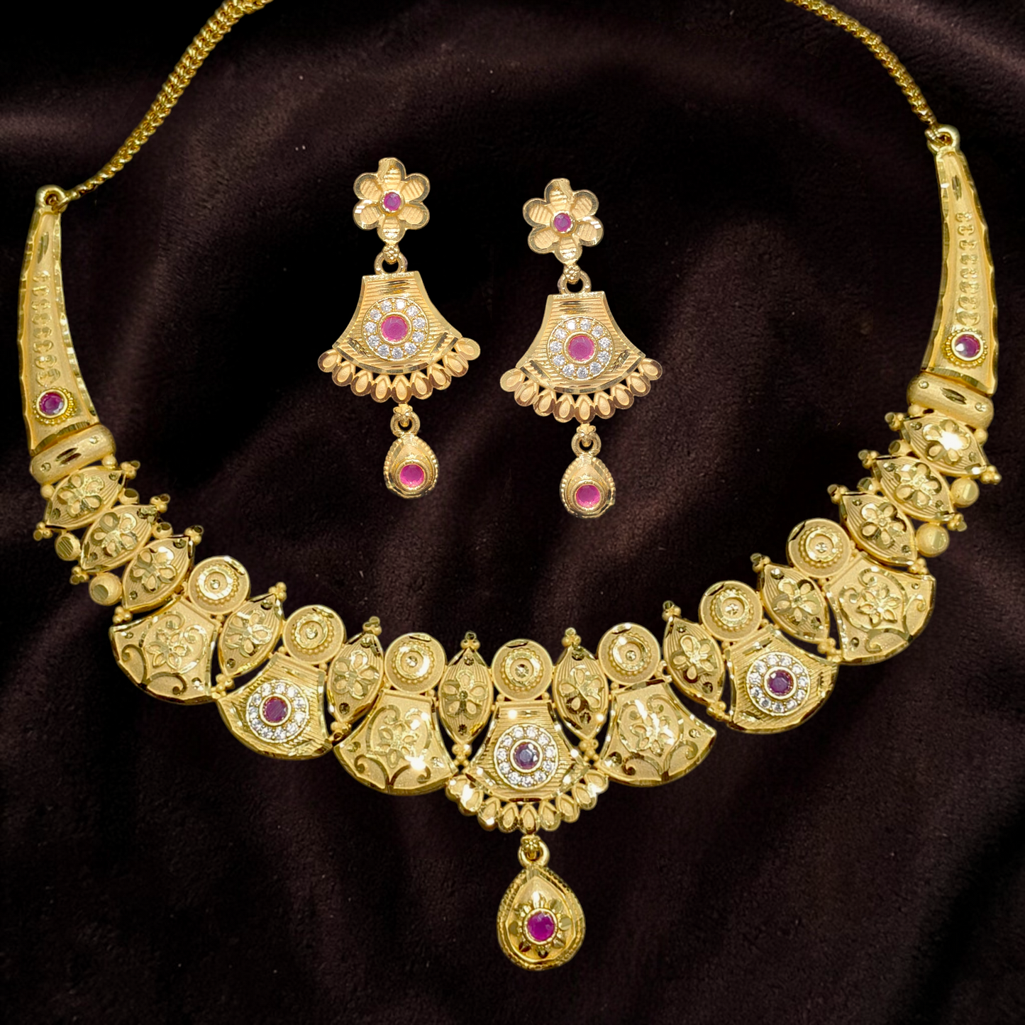 AD Necklace Set