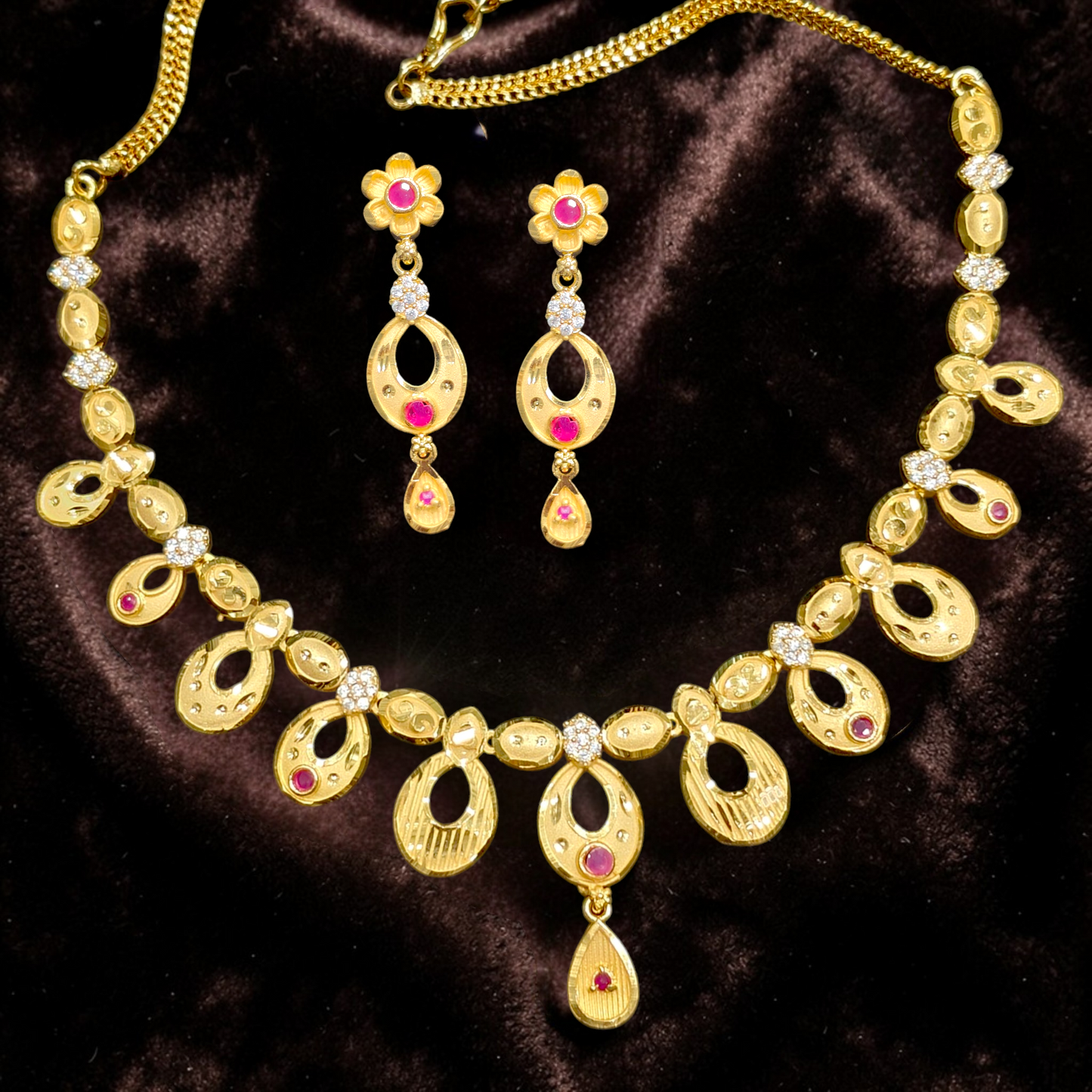 AD Necklace Set