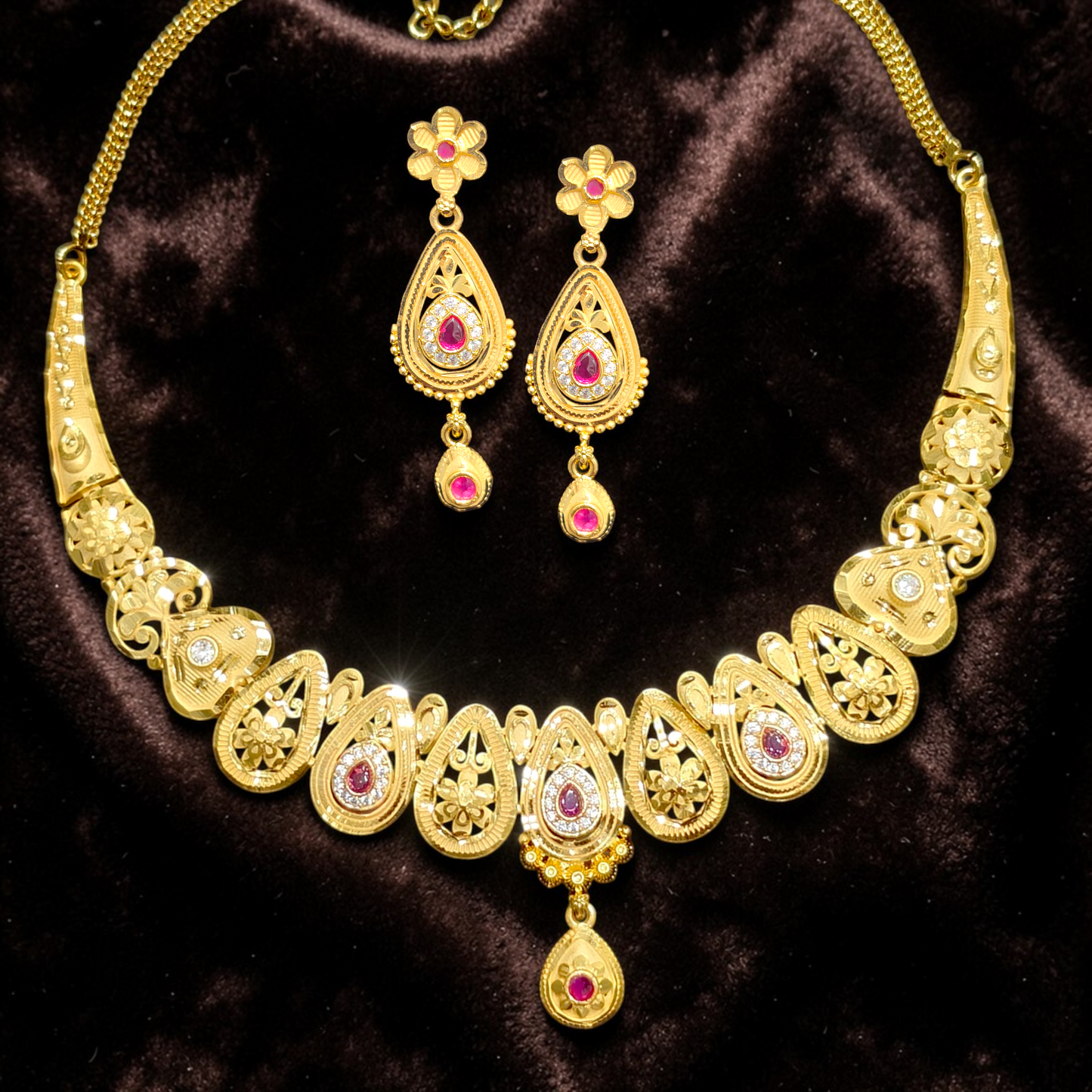 AD Necklace Set
