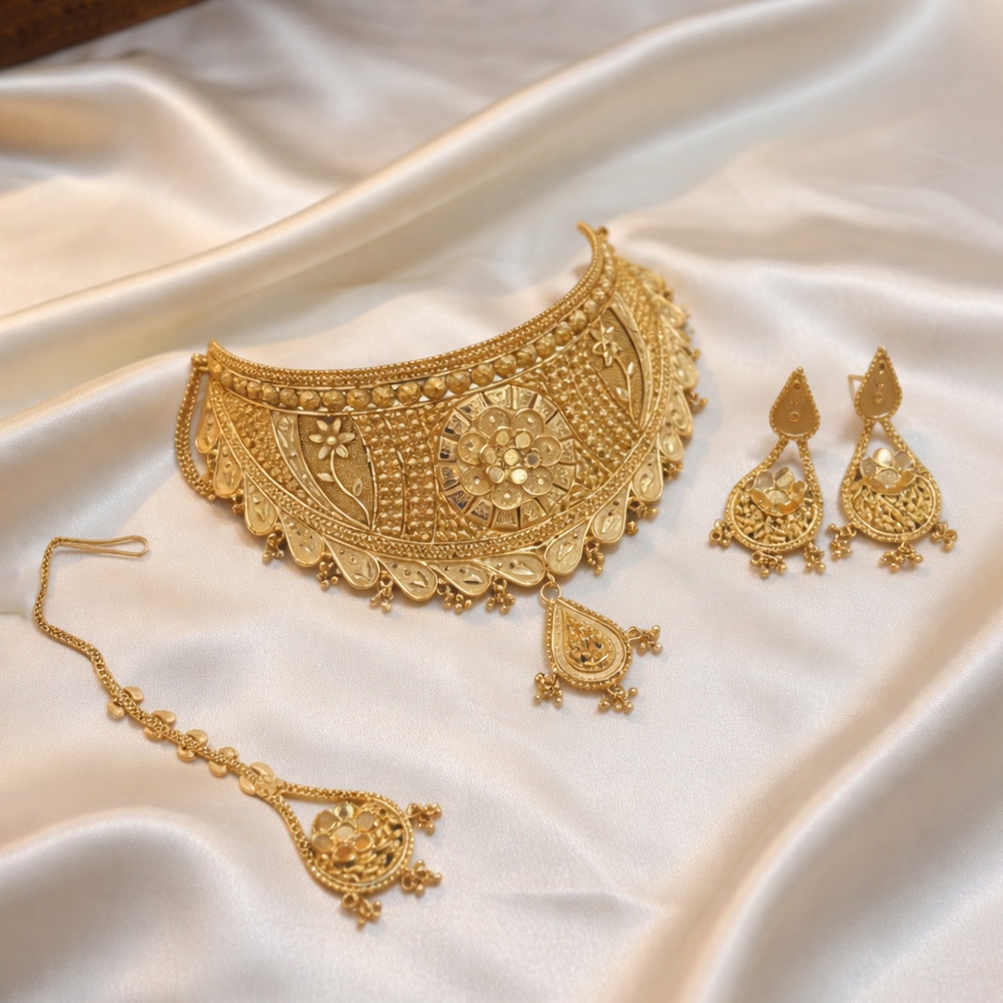 Choker Set
