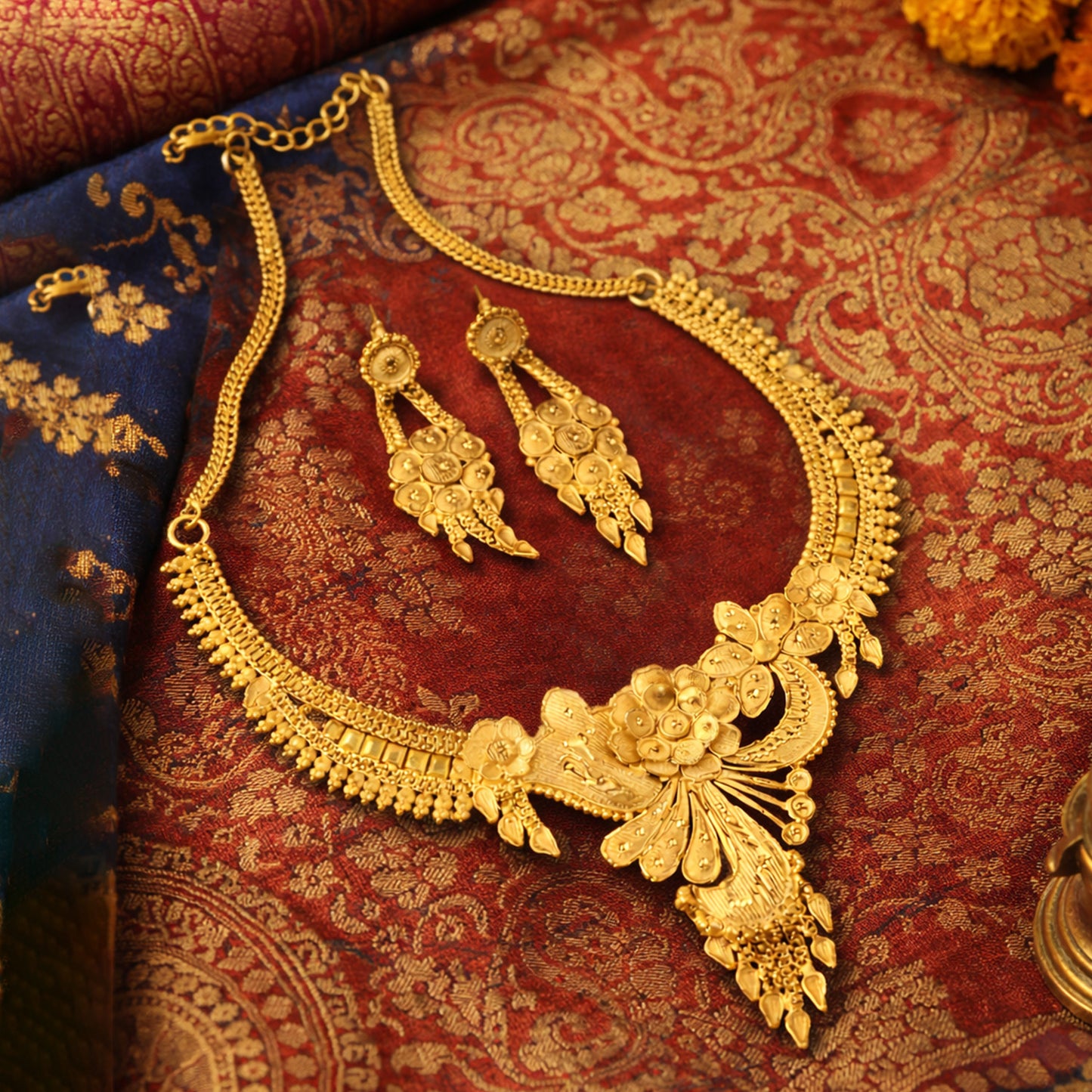 Hand made Necklace Set